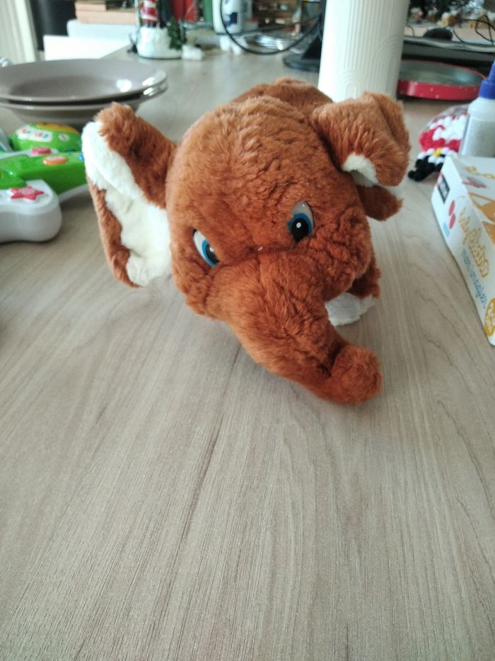Peluche éléphant