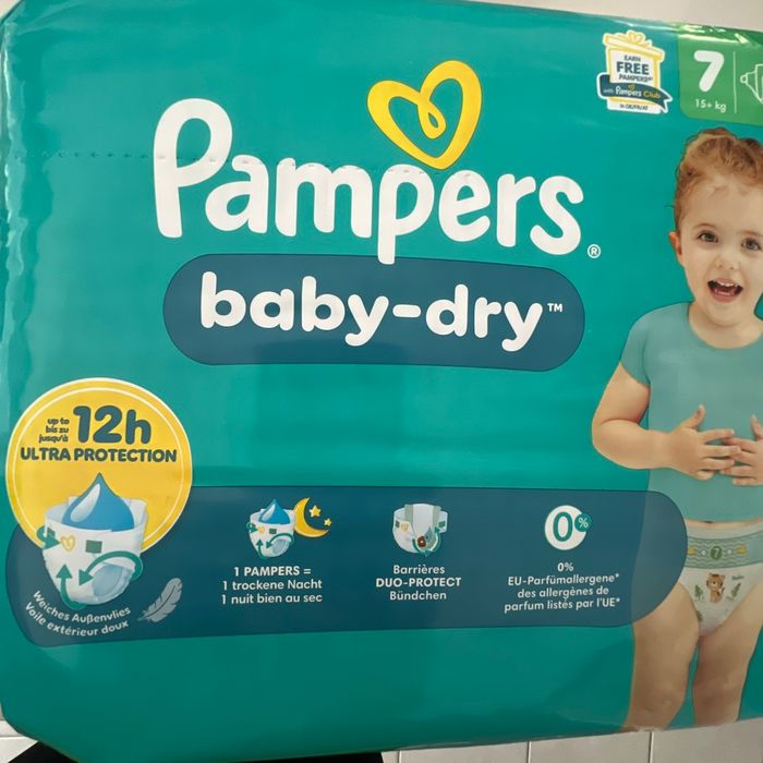Pampers Baby-Dry T. 7