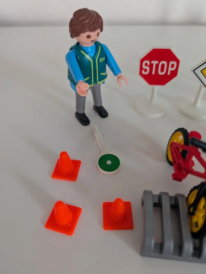 Playmobil 5571 enfants avec agents de la sécurité routière - photo numéro 3