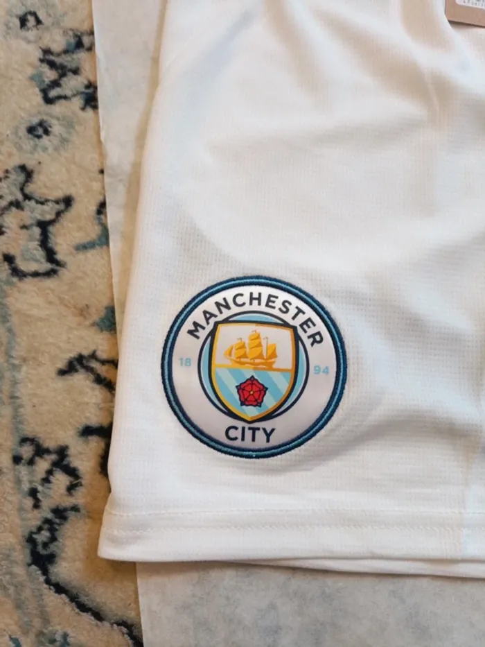 Short de foot Puma équipe Manchester City 2024/2025 taille 13/14 ans original neuf - photo numéro 2