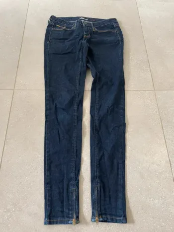 Jean Levi's, taille basse, 36x90cm