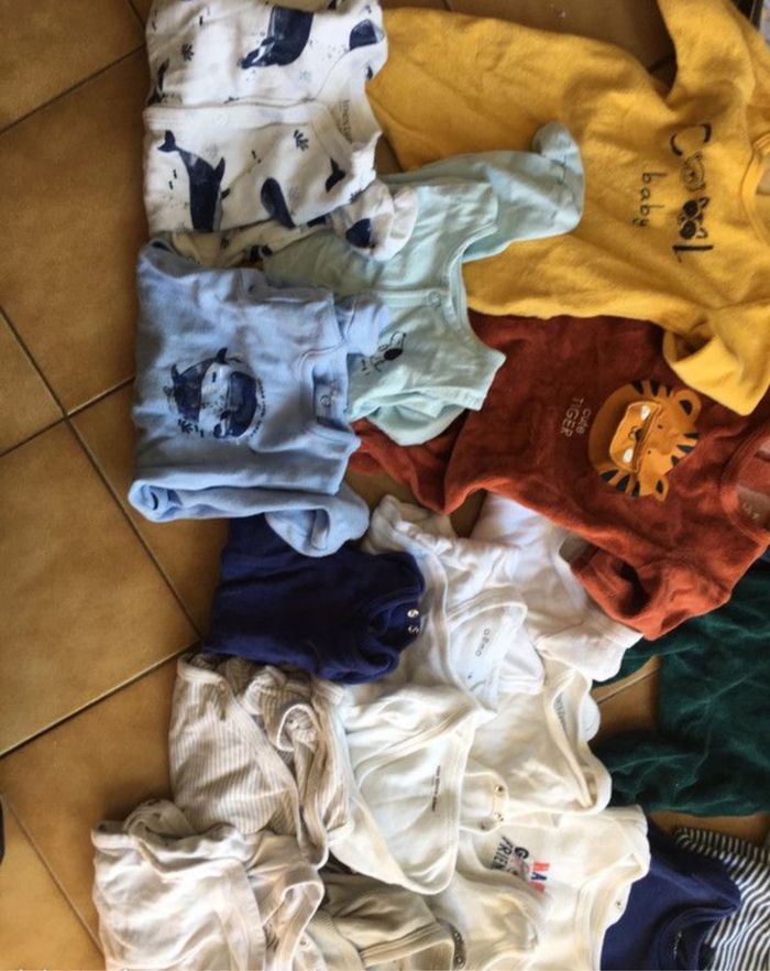 Lot bébé 1 mois - photo numéro 2