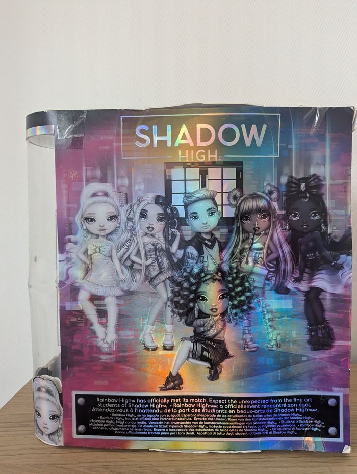 Poupée shadow high shanelle onyx série 1 - photo numéro 7