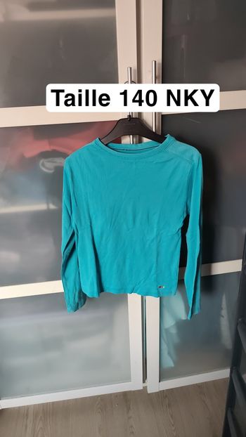 Tee shirt