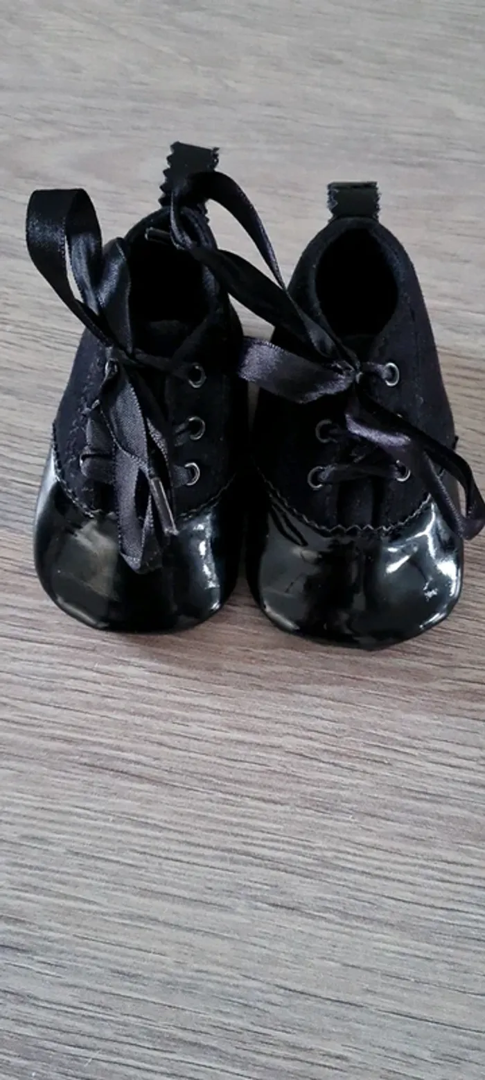 Chaussure bi matière 3/6 mois