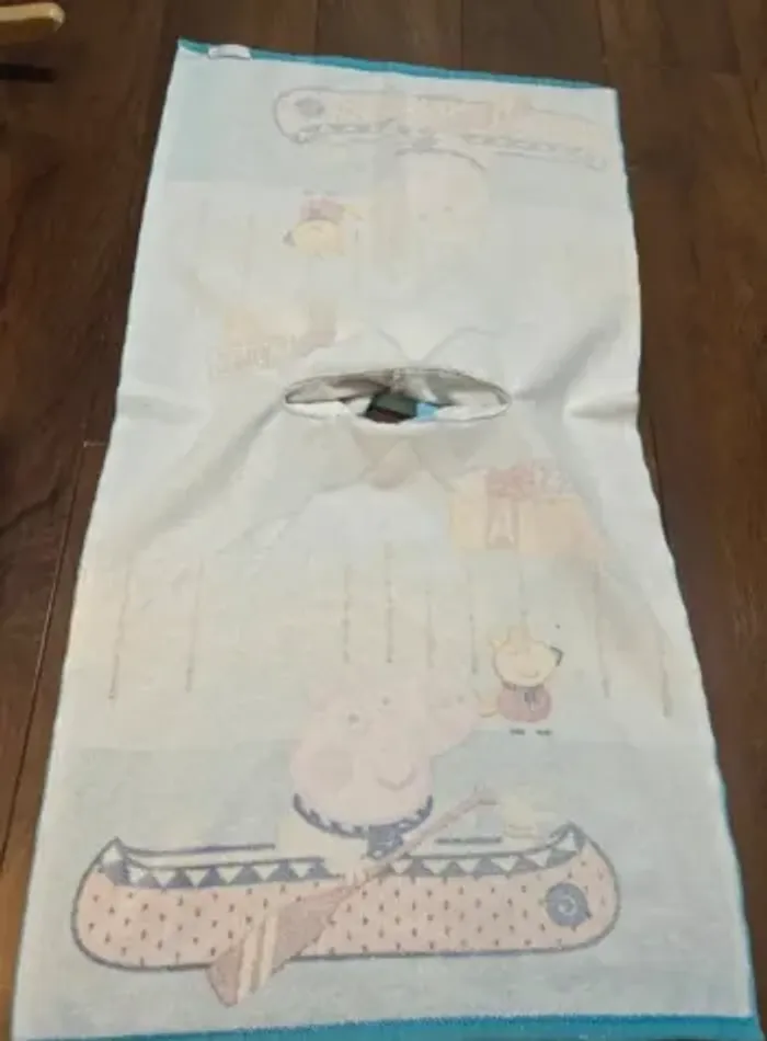 Poncho de bain / mer/ piscine à capuche Peppa Pig. - photo numéro 7