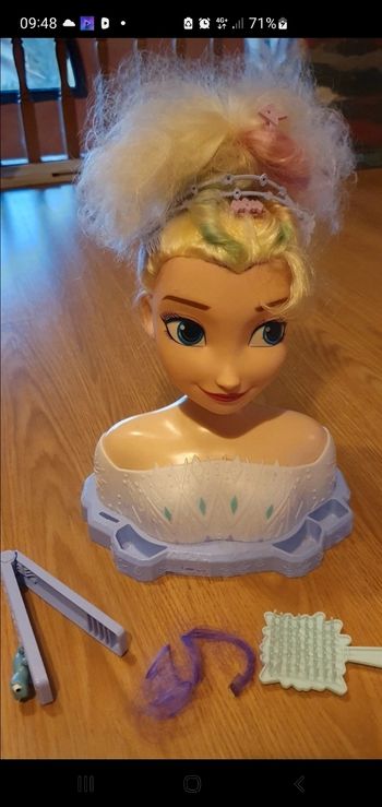 tête à coiffer elsa la reine des neiges