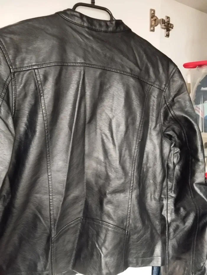 Veste en cuire noir - photo numéro 3