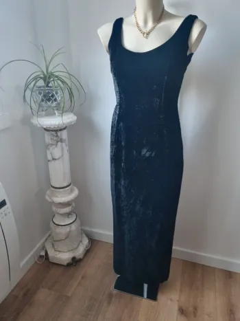 Robe longue en velours noir vintage