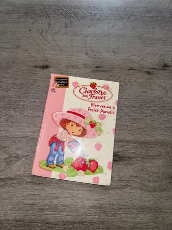 Livre charlotte aux fraises
