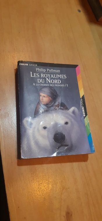 Roman A la croisée des mondes tome 1
