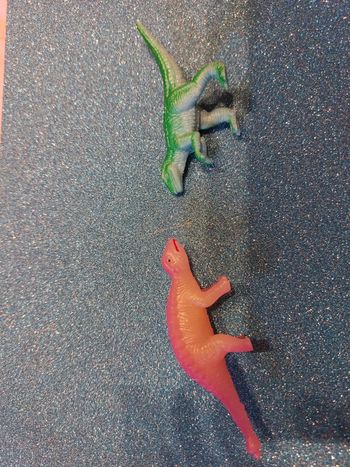 Figurines dinosaures