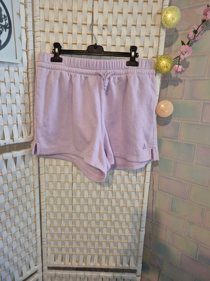 Joli short Adidas Lilas en molleton femme T44 / 46