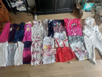Maxi lot 25 pcs 24 mois fille