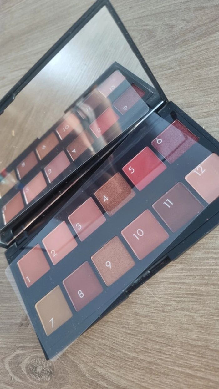 Palette de maquillage neuf SLEEK marron paillettes fard paupières