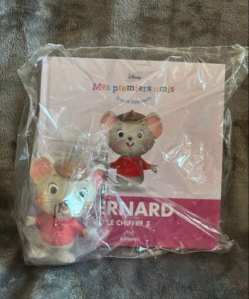 Figurine + Livre Bernard n 68 Mes Premiers Amis Disney Altaya