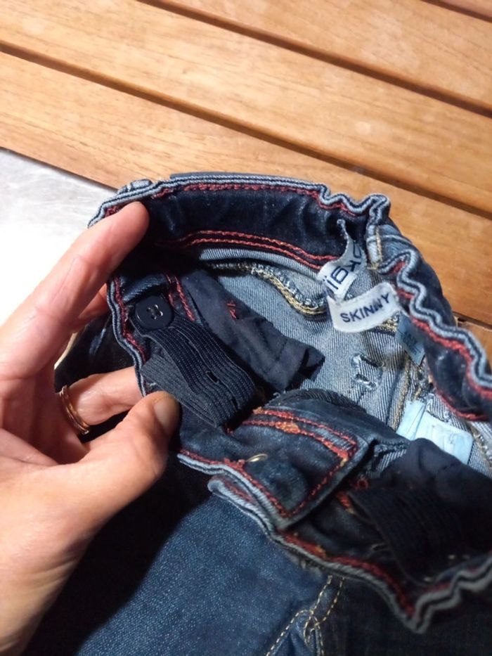 Jean skinny moustache usé T 4 ans 104 cm - photo numéro 3