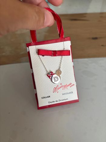 Collier Disney