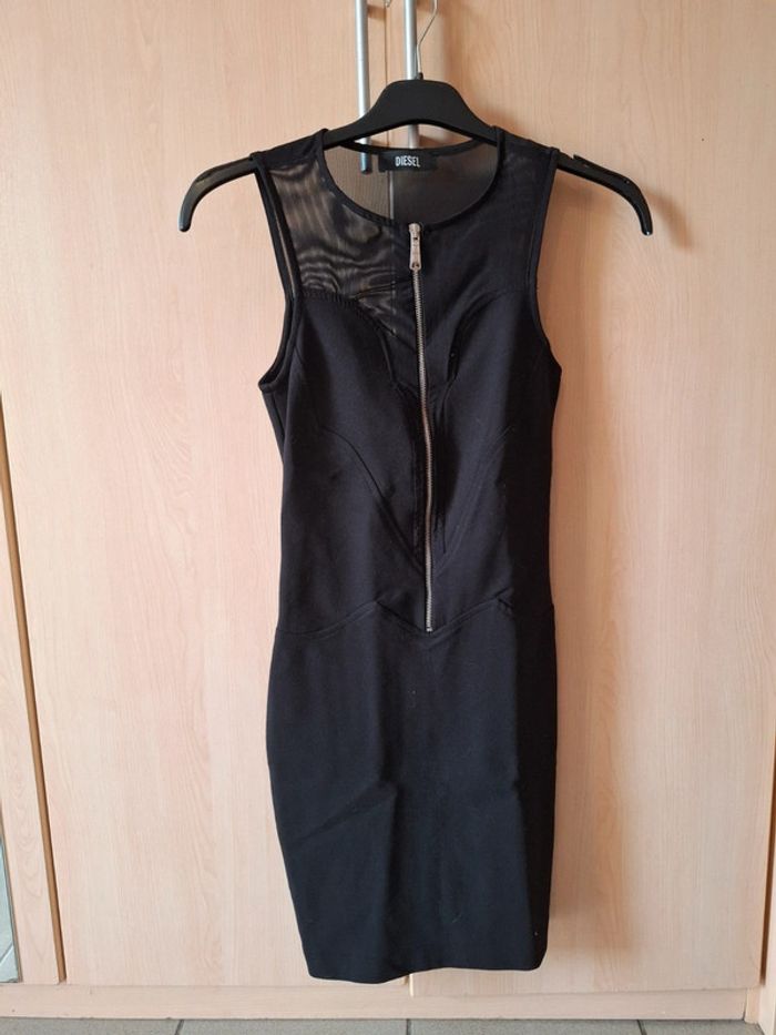 Robe noir