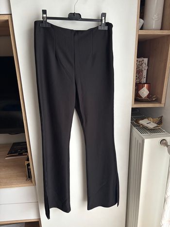 Pantalon côtelé flare fendu côté primark noir taille 40