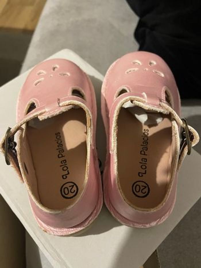 Chaussures babies   neuves - photo numéro 4