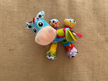 Peluche d'activités cheval à suspendre Playgro