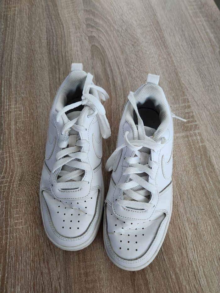 Baskets blanches
