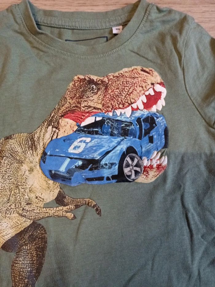 6. T-shirt 🦖 Palomino C&A 104 - photo numéro 4