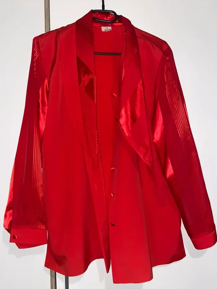Chemise rouge - photo numéro 3