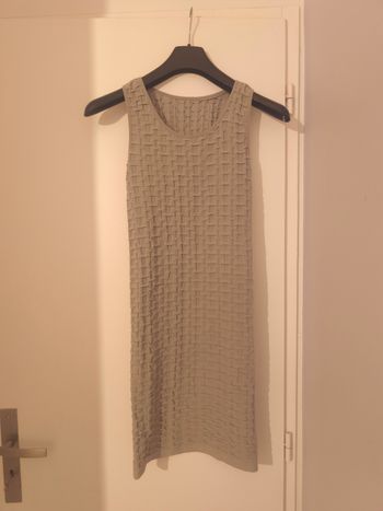 Robe moulante mi-longue taille unique 