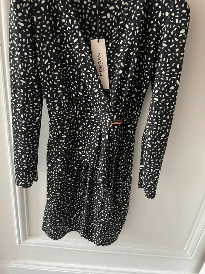 Robe noire et blanche - photo numéro 3