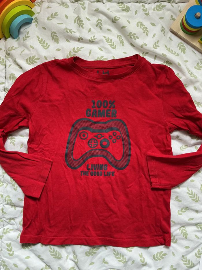 teeshirt manches longues rouge dessin devant la halle 6 ans - photo numéro 3