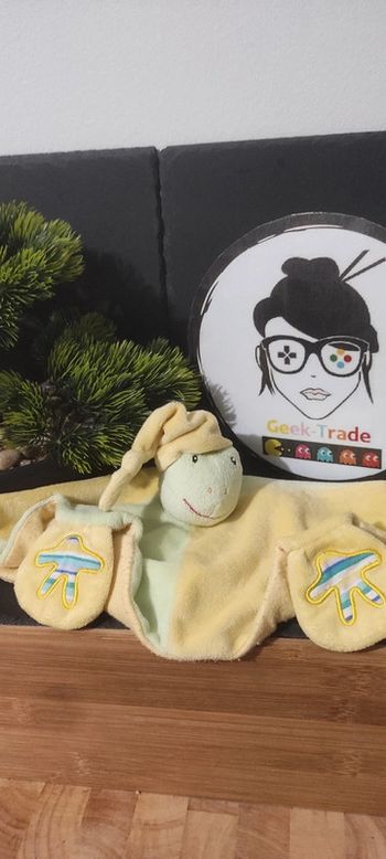 doudou grenouille gipsy vert jaune palmes bleu rayé rayure bonnet Empreinte