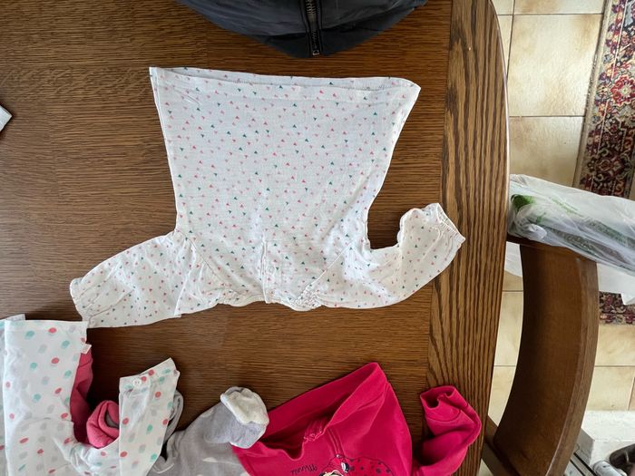 Lot ( bébé 3 mois) - photo numéro 7