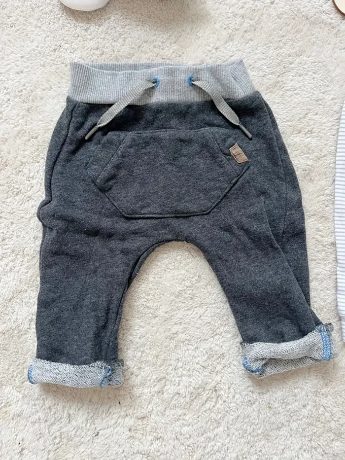 Lot 2 pantalons 3 mois - photo numéro 2