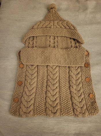 Chancelière en tricot faite main Naissance
