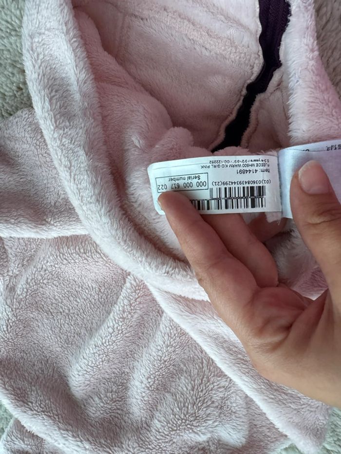 🧥Veste à capuche tout doux rose - fille 3-4 ans- très bon état - photo numéro 8