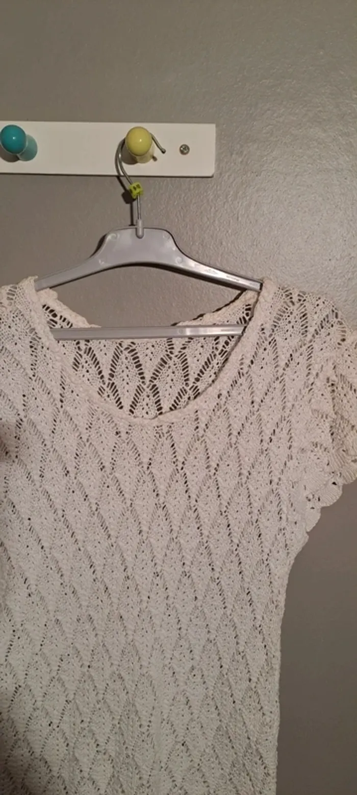 Débardeur blanc en dentelle - sans marque - Taille 36 - Bon état. - photo numéro 3