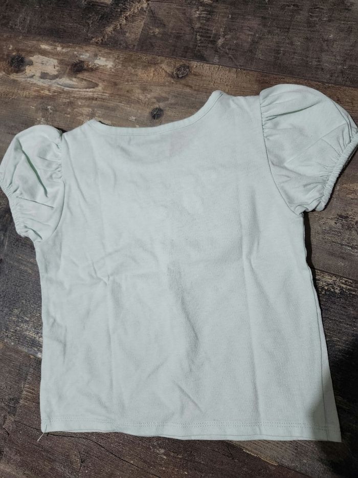Tee shirt avec petite fleurs - photo numéro 3