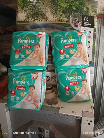 69 couches  baby dry pants taille 4