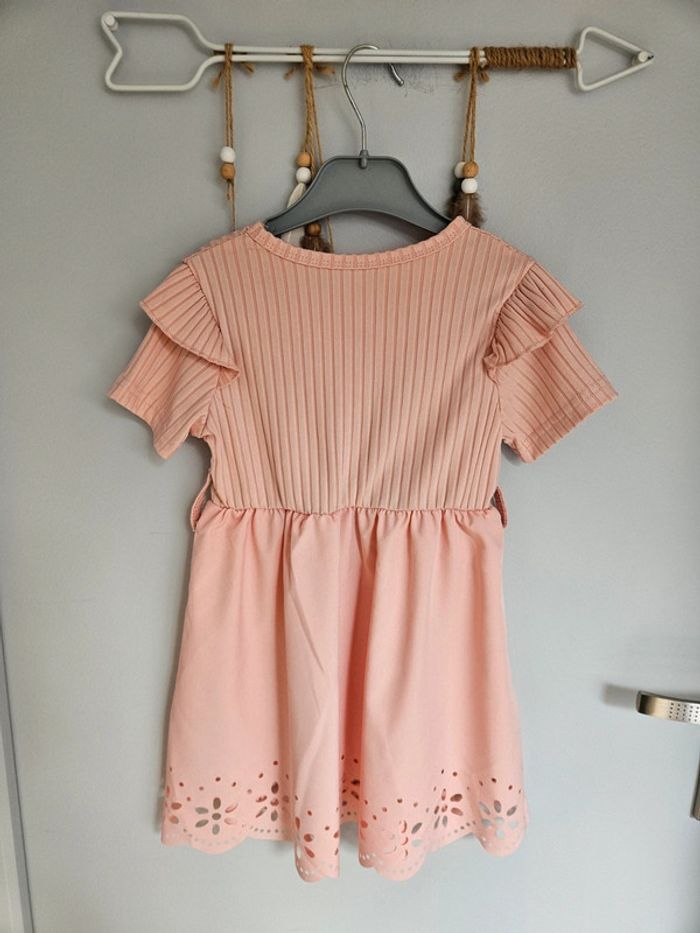 Robe 4 ans - photo numéro 2