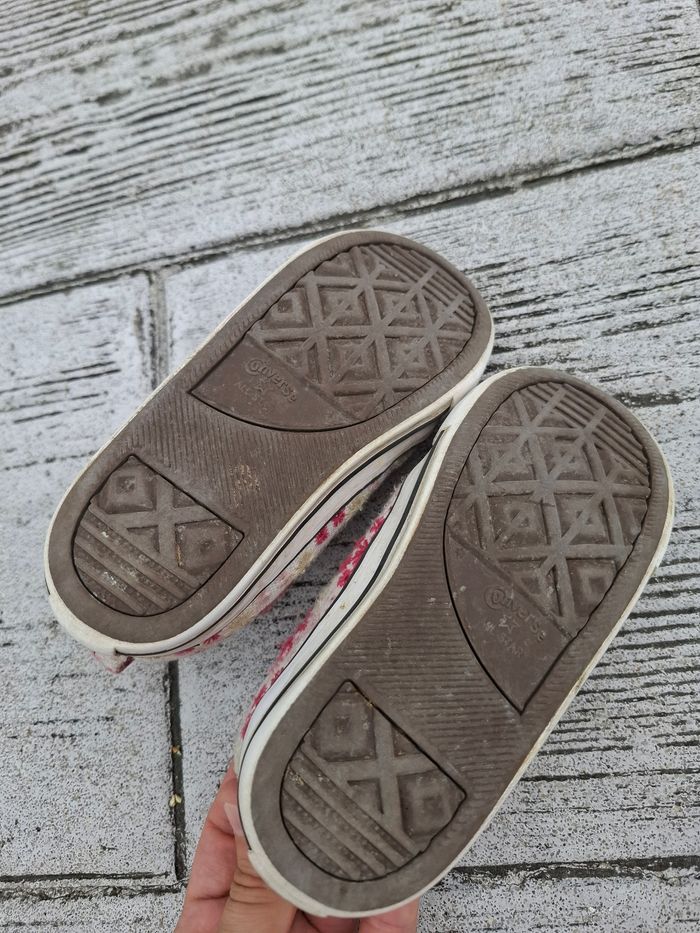 Converse fleurie 25 - photo numéro 4