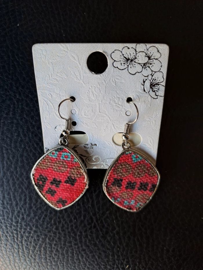 Paire boucles d'oreilles