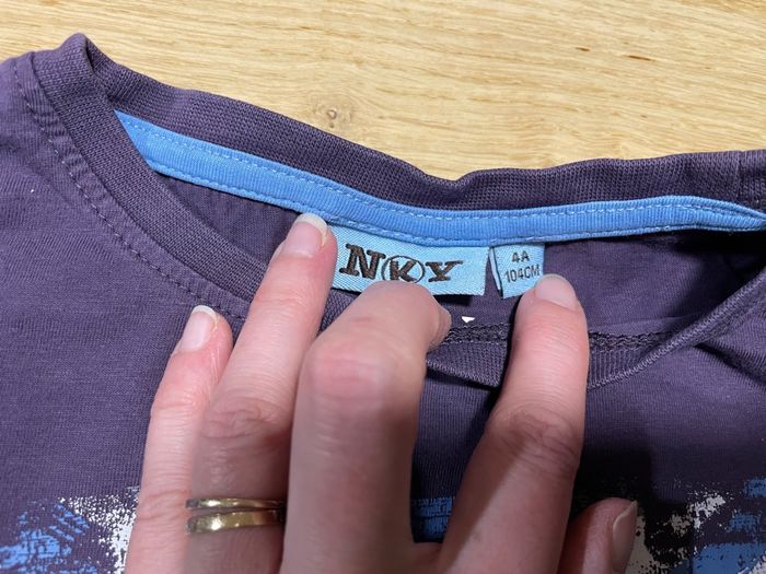 Lot 2 tshirts 4 ans - photo numéro 6