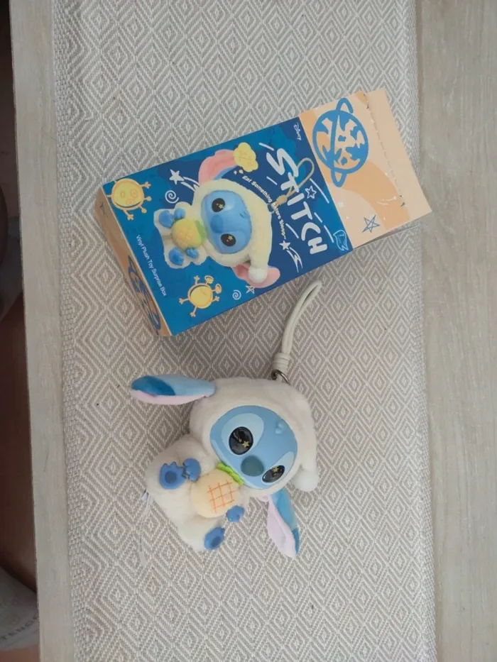 Labubu stitch neuf - photo numéro 2