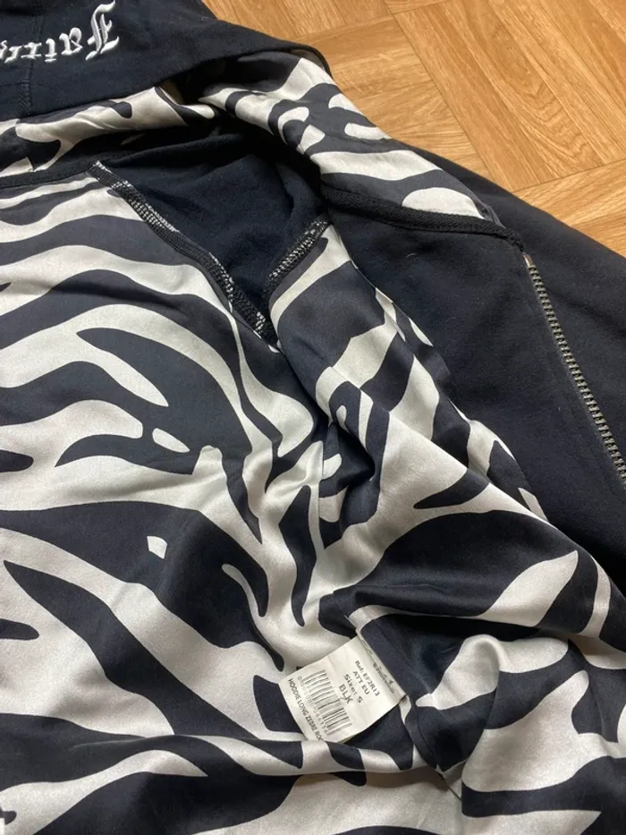 Veste à capuche zippée long noir intérieur zèbre vintage Faith Connexion - photo numéro 5