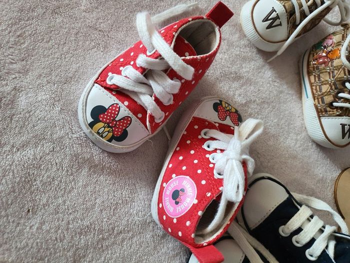 Lot chaussures bébé - photo numéro 2