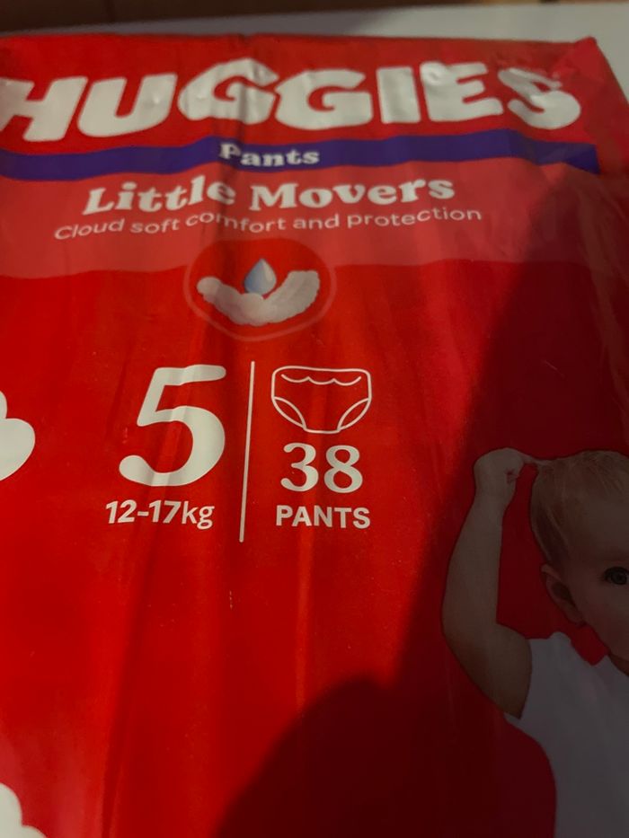 Couche pants huggies - photo numéro 2