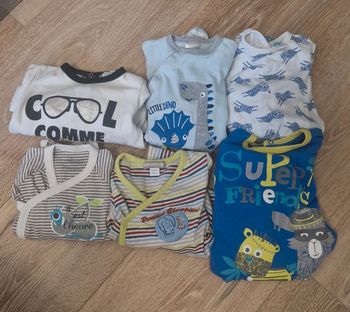 Lot vêtements bébé