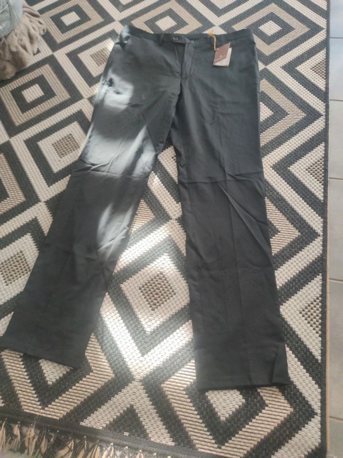 Pantalon noir dielmar taille 48 neuf